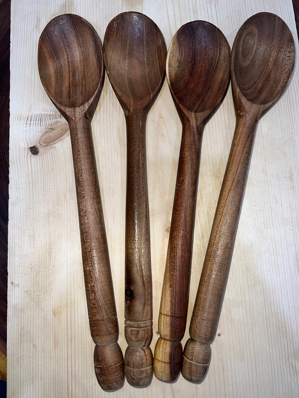 ملاقه نیمه چوبی (پس کرایه)