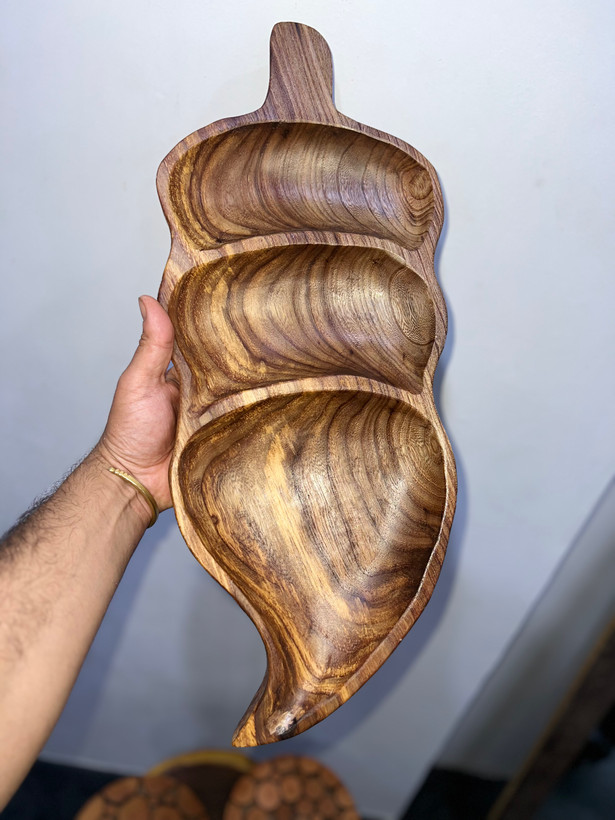 اردو خوری چوبی سه خونه طرح برگ