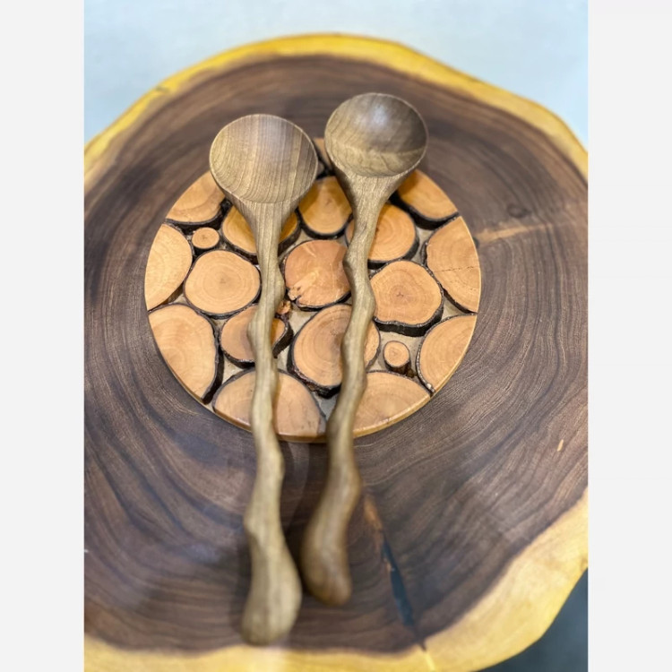 ملاقه دفرمه چوب گردو(پس کرایه)